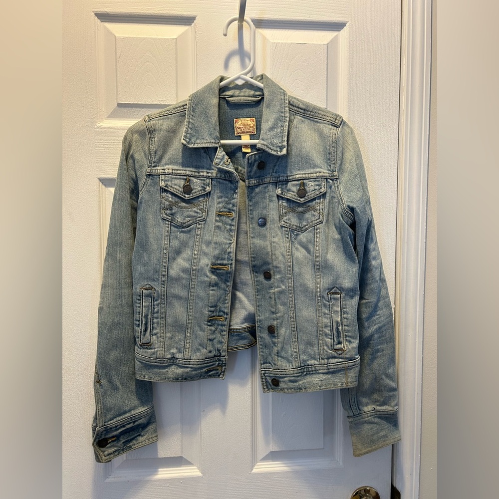 Abercrombie & Fitch distressed Jean jacket